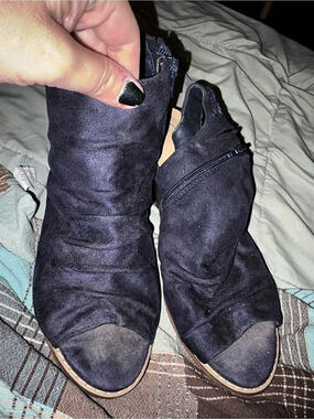 Black Cutout Heels US 7